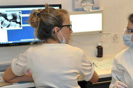 Formation d'hygiéniste dentaire