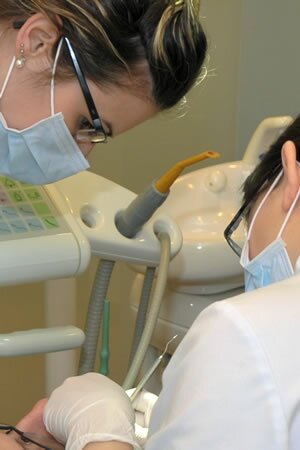 Formation d'hygiéniste dentaire ES