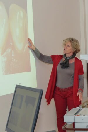Formation d'hygiéniste dentaire ES